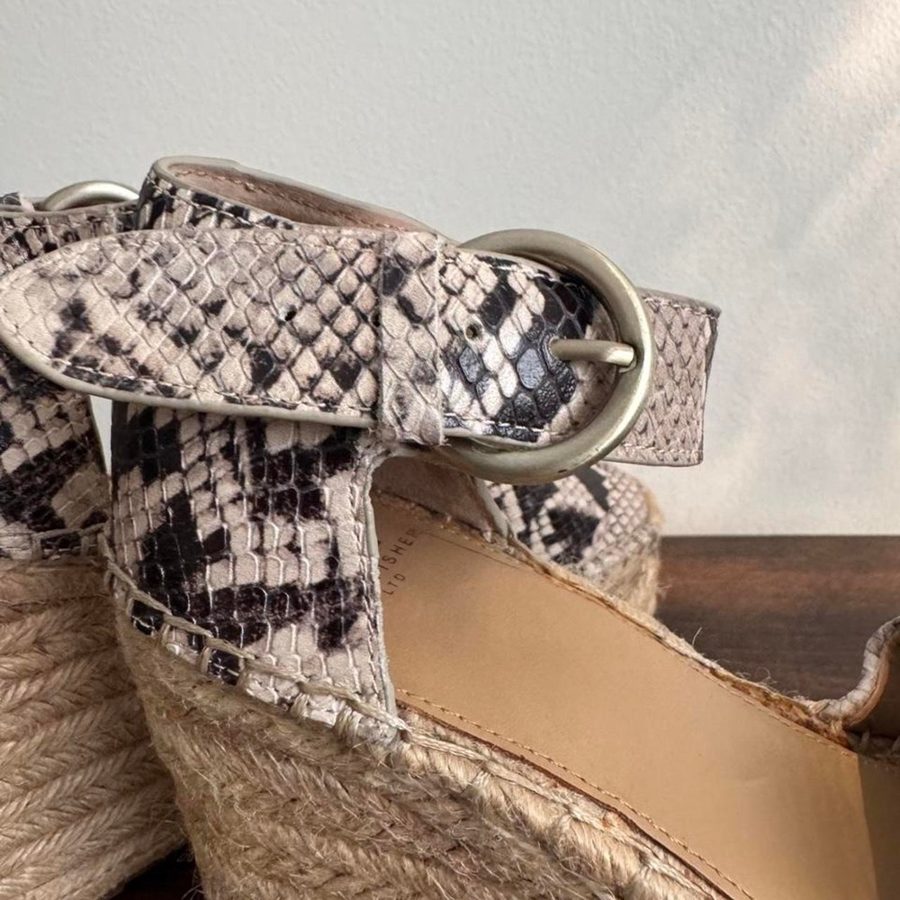 Marc Fisher faux snakeskin espadrille raffia wedge size 7 - Picture 7 of 8